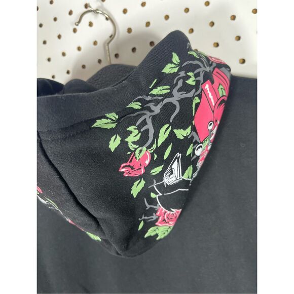 Disney Snow White and the seven dwarfs poison apple zip up hoodie size S - Picture 6 of 7